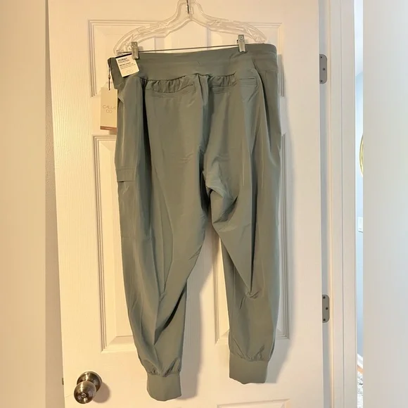 Olive cargo pocket joggers size xxl - Picture 5 of 5